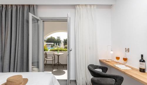 Superior Twin Room with Garden View