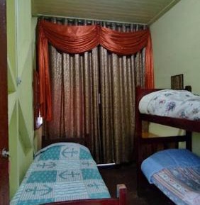 Standard Twin Room with Shared Bathroom