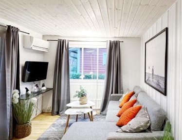 One-Bedroom House - No Pets Allowed