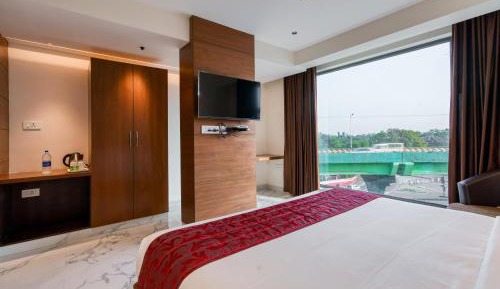 Suite with City View