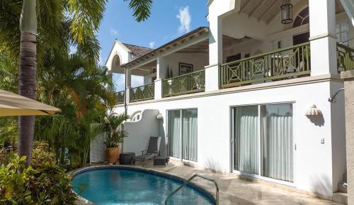 Four-Bedroom Holiday Home