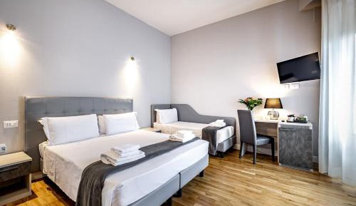 Triple Room with Private Bathroom