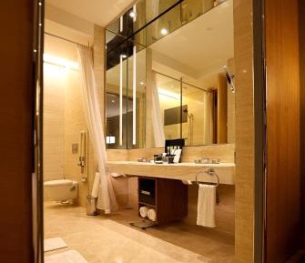 King Room - Mobility Accessible 