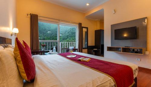King Room with Balcony