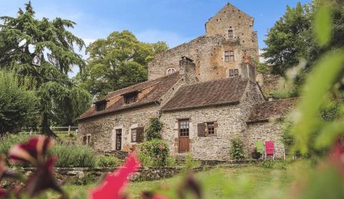 Holiday Home (8 Adults)
