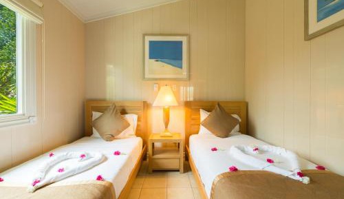 Classic with One Queen Bed and Two single beds