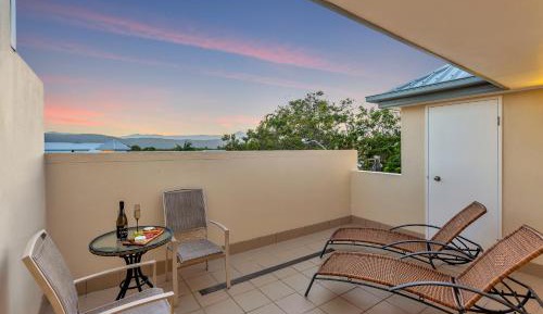 Superior One-Bedroom Apartment