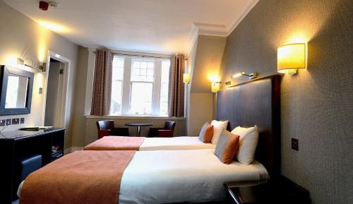 Standard Twin Room