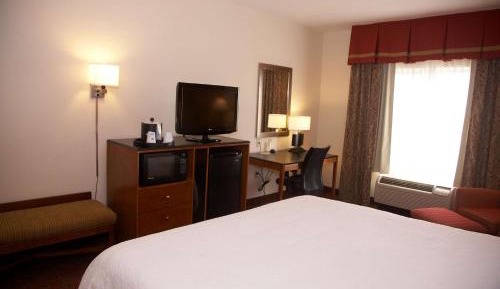 King Room with King Bed - Non-Smoking