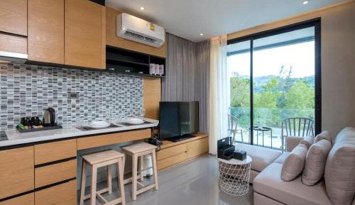 One-Bedroom Apartment