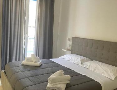 Deluxe Double Room with Shower