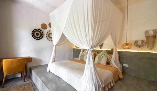 King Deluxe or Twin Room with bathtub