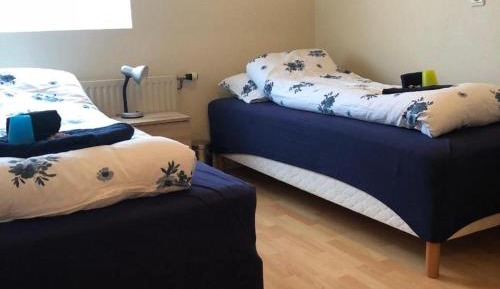 Basic Triple Room with Shared Bathroom