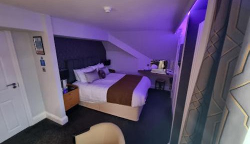 Superior King Room