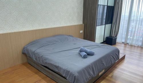 Deluxe King Studio