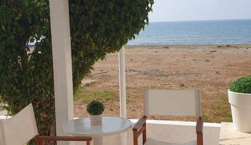 Villa - Beach Front