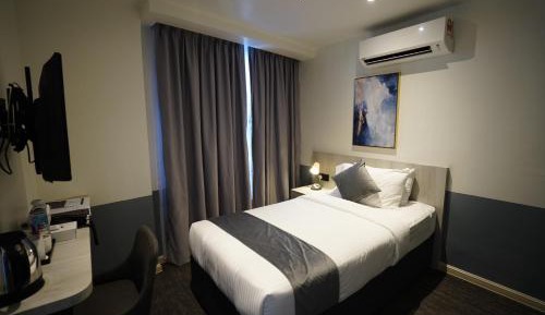 Deluxe Single Room