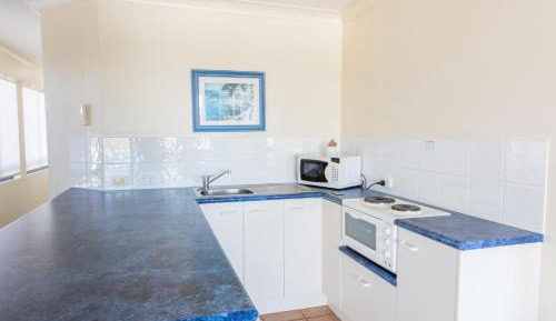 Large One Bedroom Oceanview Apartment