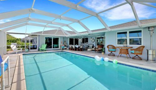 Three-Bedroom Holiday Home 