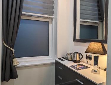 Deluxe Double Room with Shower