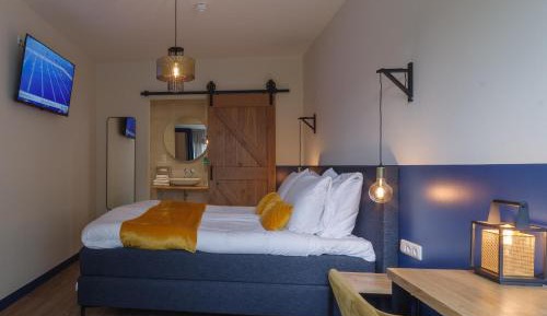 King Room with Garden View