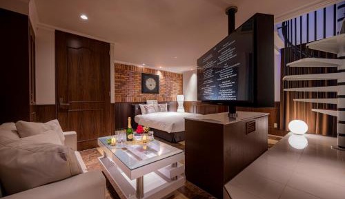 King Room with Balcony