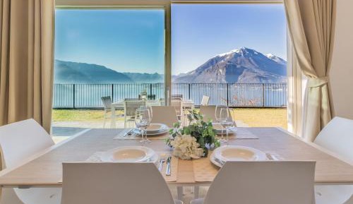 Apartment with Lake View