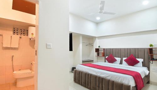 Deluxe Double Room (2 Adults + 1 Child)