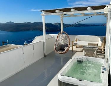 Executive Studio with Sea View and Outdoor Hot Tub