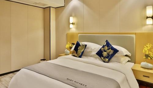 Double Room with Mah-jongg