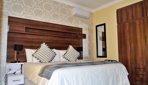 Luxury King Room