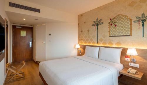 Standard Queen Room