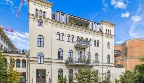 Apartment - Split Level