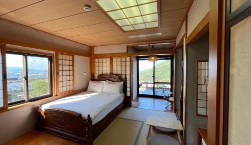 Sea View Quad Room With Bathtub