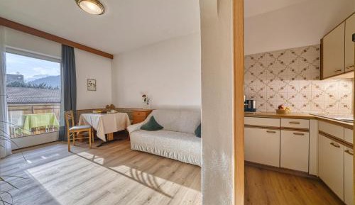 Apartment with Garden View