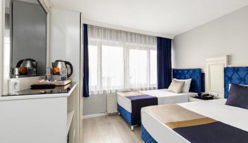 Deluxe Triple Room