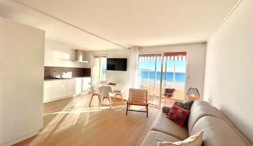 Studio with Sea View
