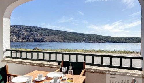 One-Bedroom Apartment with Bay View