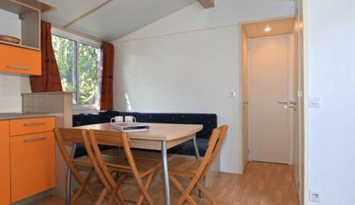 Mobile Home (6 Adults)