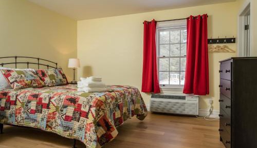 Queen Room