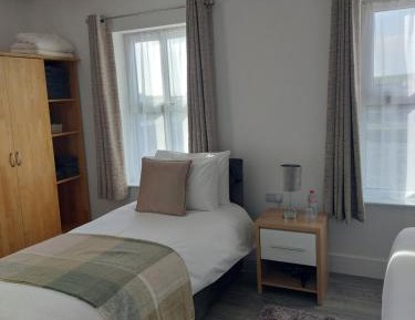 Triple Room with Bathroom