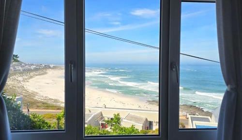 Deluxe Double or Twin Room with Sea View
