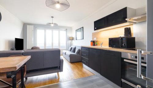 Apartment with Balcony