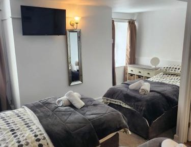Triple Room - Ground Floor