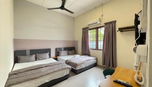 Deluxe Family Room