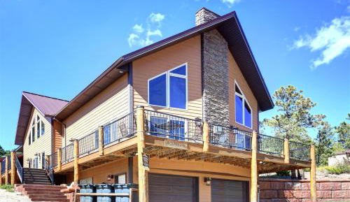 Five-Bedroom Holiday Home