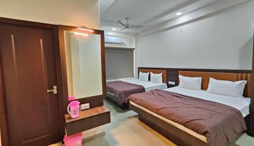 Deluxe Family Room
