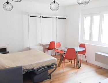 Studio Apartment
