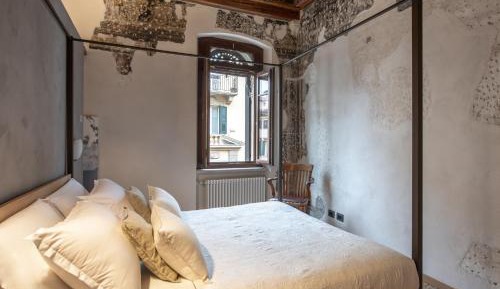 Superior Apartment with Balcony