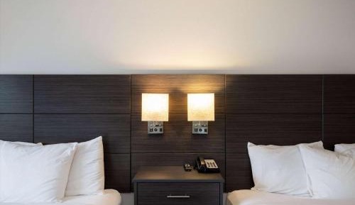 Double Room with Two Double Beds - Non-Smoking
